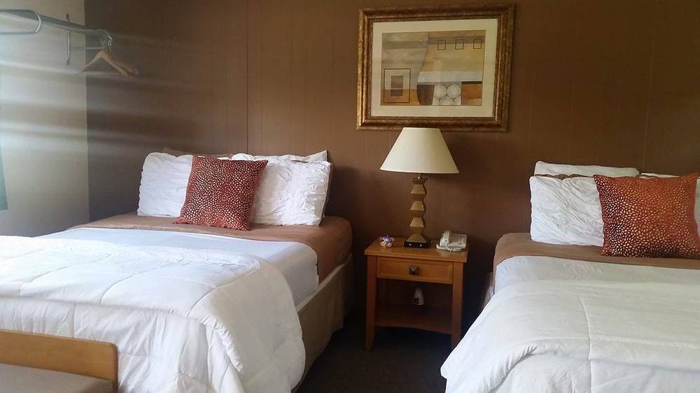 Starlight At Harbor Motel 2*